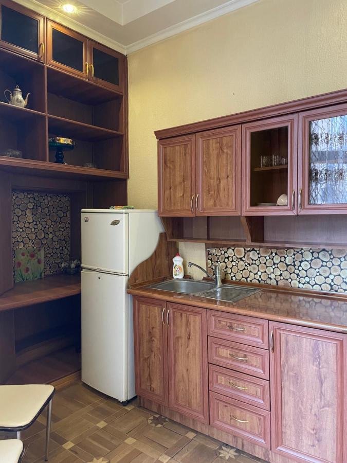 Cozy Apartment On Republic Square Erévan Extérieur photo