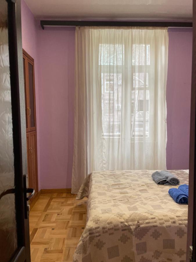 Cozy Apartment On Republic Square Erévan Extérieur photo